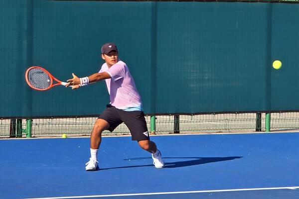 훈련 중인 고민호