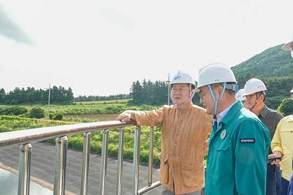 오영훈 도지사 농업용수 긴급점검 [사진=제주도]