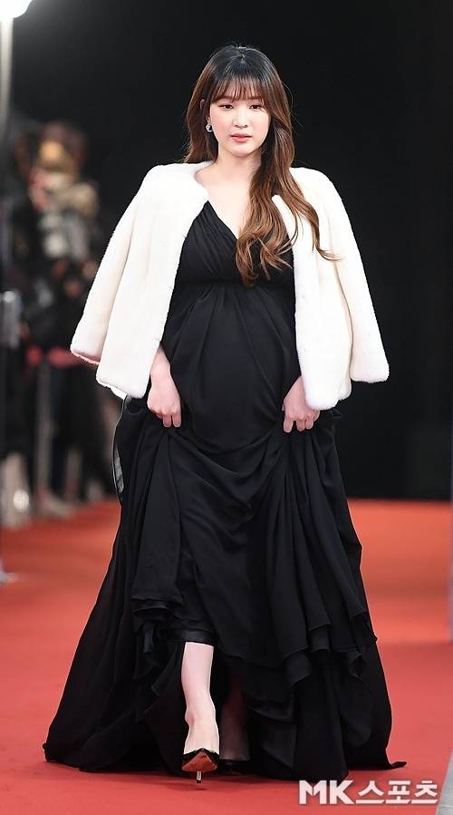 율희가 이른 나이에 엄마가 되어야 했던 순간과 최근 이혼을 결심하기까지, 가족에게 차마 말 못 했던 속내를 털어놓았다.사진=천정환 기자