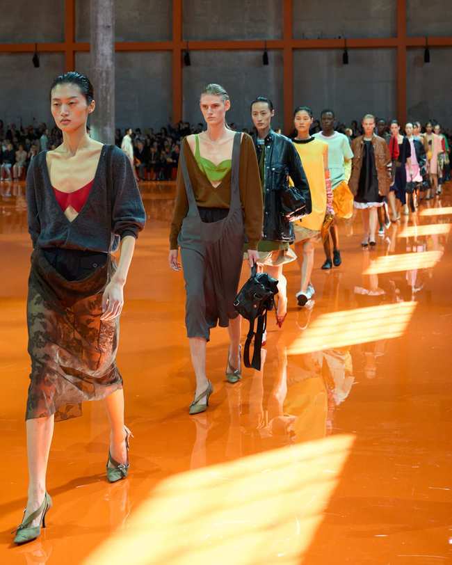 프라다(PRADA) 제공