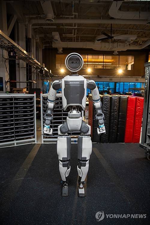 보스턴다이나믹스가 제작한 이족보행 로봇 아틀라스 [현대자동차 제공. 재판매 및 DB금지]