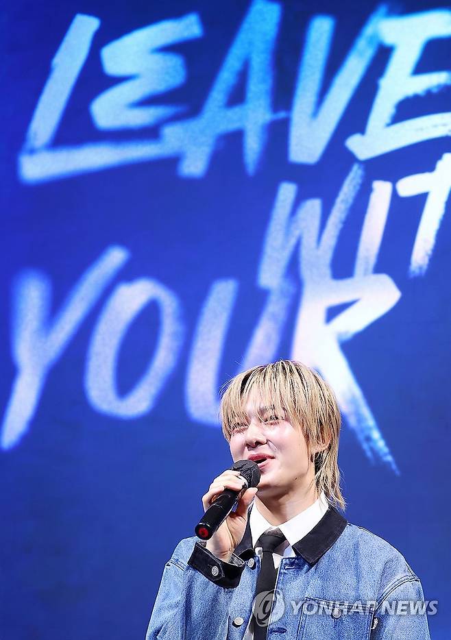 '태국 국민 아들' 누뉴 차와린, 한국에서 싱글 발매 (서울=연합뉴스) 진연수 기자 = 태국 가수 누뉴 차와린이 29일 오후 서울 강남구 라움아트센터에서 열린 싱글 '리브 미 위드 유어 러브(LEAVE ME WITH YOUR LOVE)' 발매 기념 기자간담회에서 질문에 답하고 있다. 2025.9.29 jin90@yna.co.kr