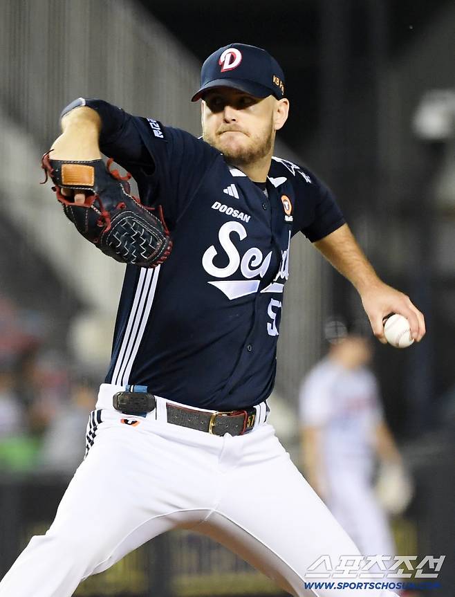 30일 잠실구장에서 열린 LG 트윈스와 두산 베어스의 경기. 두산 콜어빈이 역투하고 있다. 잠실=박재만 기자 pjm@sportschosun.com/2025.09.30/