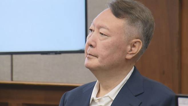 지난 26일 법정에 모습을 드러낸 윤석열 전 대통령