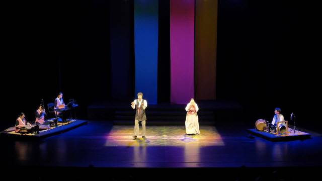 ▲ ‘연가’ 공연이 27일 춘천 축제극장몸짓에서 열렸다.