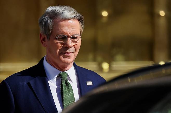 U.S. Secretary of the Treasury Scott Bessent leaves the Economy Ministry building, days after Argentine President Javier Milei’s administration sealed a new loan deal with the IMF, in Buenos Aires, Argentina on April 14. [REUTERS/YONHAP]