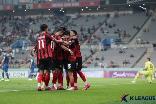 기뻐하는 FC서울. 사진[연합뉴스]