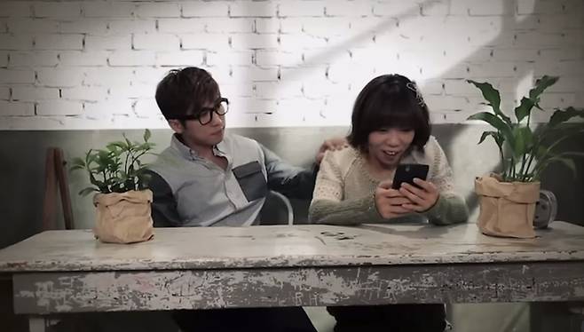 유세윤이 공개한 ‘까똑’ 뮤직비디오. 사진| SNS