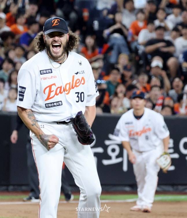 한화 외국인 투수 코디 폰세. /사진=강영조 선임기자