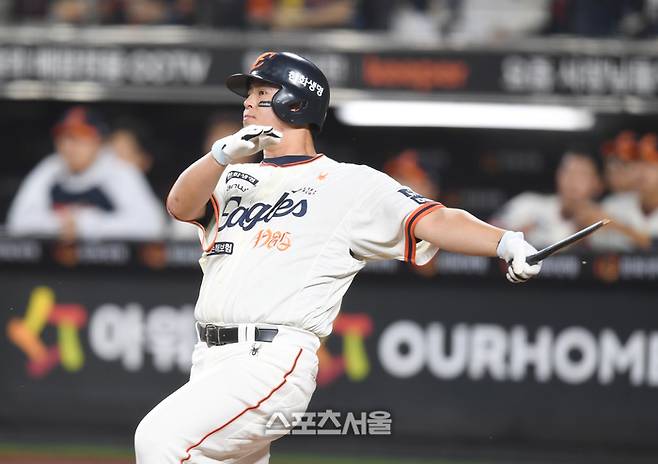 한화 노시환이 대전 한화생명볼파크에서 열린 2025 KBO리그 LG와 경기 3회말 2사2루 1타점 좌전안타를 치고 있다. 대전 | 최승섭기자 thunder@sportsseoul.com