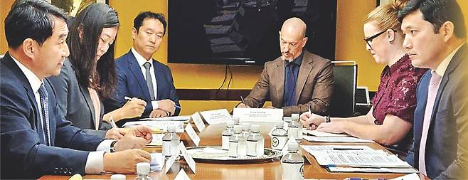 지난달 30일(현지시간) 미국 워싱턴에서 한국인 구금사태 재발방지를 위한 ‘한·미 상용방문 및 비자 워킹그룹’ 1차 협의가 열리고 있다. 외교부 제공