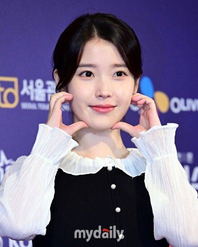 가수 겸 배우 아이유/마이데일리 DB