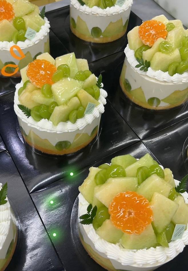 성심당이 출시한 '멜론 샤인 시루' [부여군 제공. 재판매 및 DB 금지]