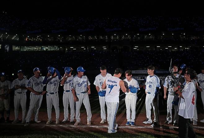 ▲ 오승환과 삼성 라이온즈 선수단 ⓒ삼성 라이온즈