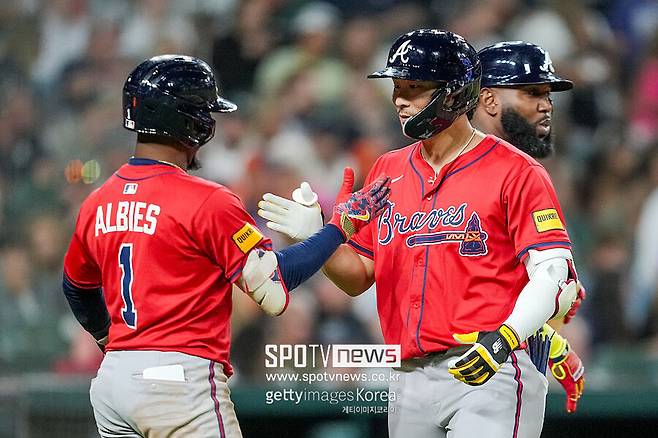 ▲ FA 시장에 나가면 돈이 있으면서도 내야 보강이 필요한 빅마켓 클럽이 김하성에 관심을 보일 것이라는 전망이 줄을 잇는다