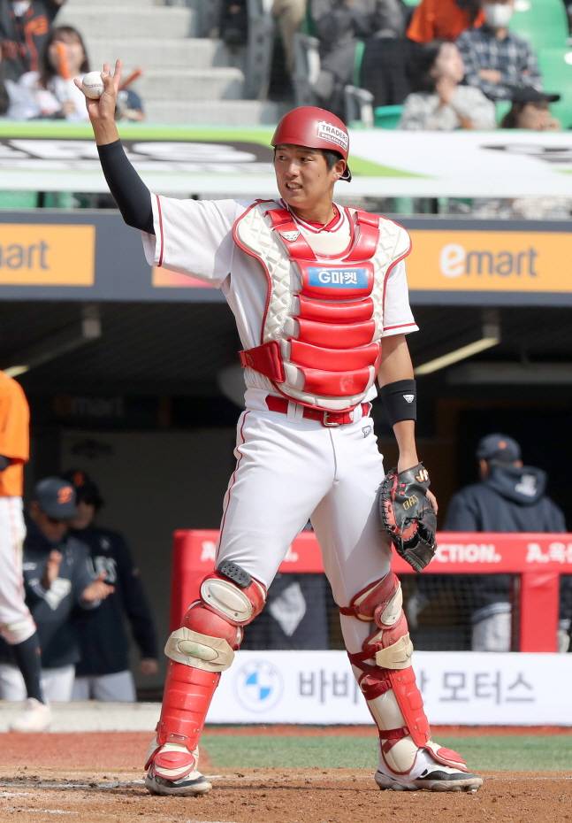 올 시즌 놀라운 성장세를 보여준 포수 조형우. /사진=SSG 랜더스 제공