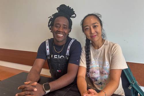 인터뷰하는 코나테 이브라힘 씨와 양문희 씨 [촬영 임경빈 인턴기자]