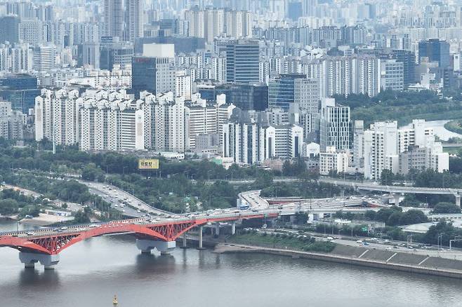 서울 성동·마포·광진·송파·강동·용산구 등 이른바 ‘한강 벨트’를 중심으로 아파트값이 들썩이고 있다. (사진= 연합뉴스)