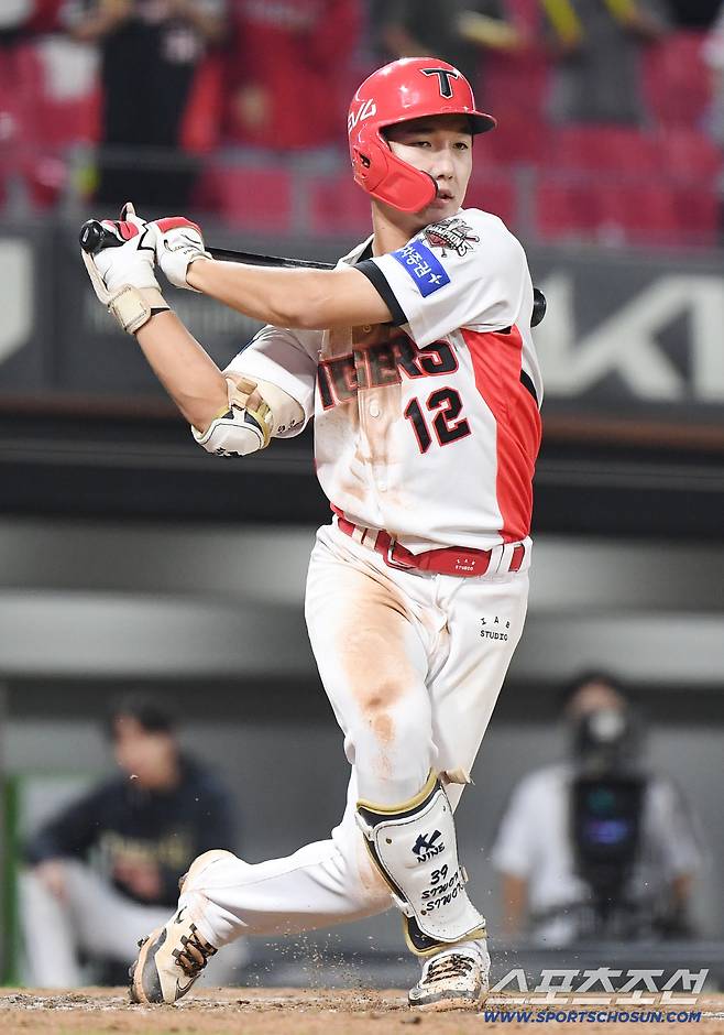 1일 광주 기아챔피언스필드에서 열린 KT-KIA전. 정현창이 타격하고 있다. 광주=정재근 기자 cjg@sportschosun.com/2025.10.1/