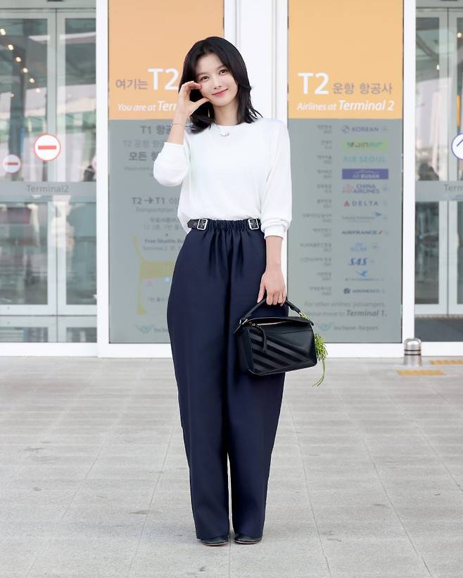 배우 김유정 ⓒ로에베