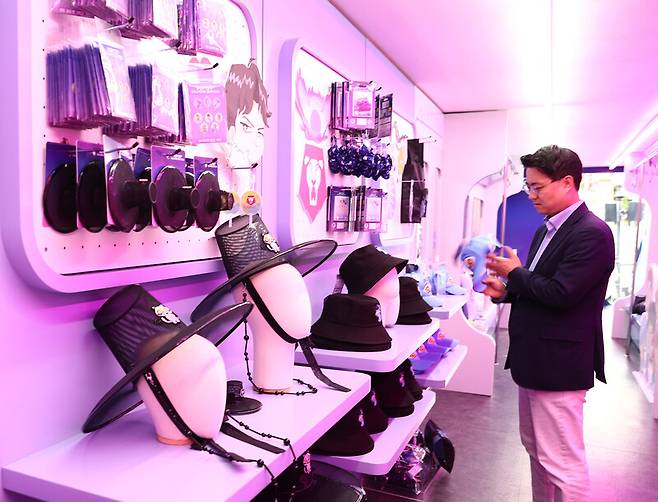 에버랜드 ‘케이팝 데몬 헌터스’ 테마존 굿즈숍. 박미향 기자