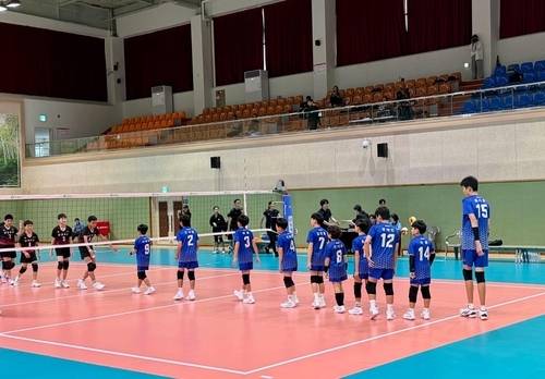 ▲ 경기에 출전한 교동초등학교 용지훈 선수맨 오른쪽 15번)/연합뉴스