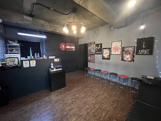 Real Escape Challenge in western Seoul's Hongdae [REAL ESCAPE CHALLENGE]