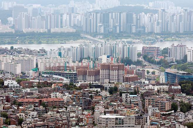 서울 남산에서 바라면 서울 시내 아파트 등 주택 단지. 연합뉴스