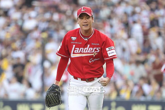 ▲ 3일 창원 NC전에 등판해 5이닝 정도를 던질 예정인 김광현 ⓒ곽혜미 기자