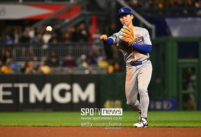 ▲ 수비 활용성과 빠른 발을 지닌 김하성은 다저스 경기 막판 작전 야구의 첨병이 될 가능성이 크다