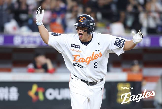 지난 2일 KIA전에서 역전포를 터뜨린 뒤 포효하는 노시환. 사진=한화 이글스