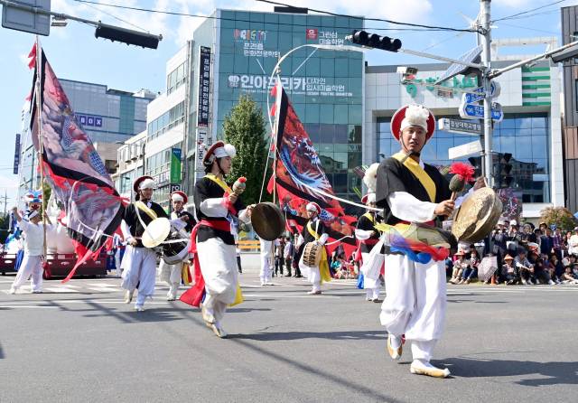 개천예술제 모습. 사진 제공=진주시