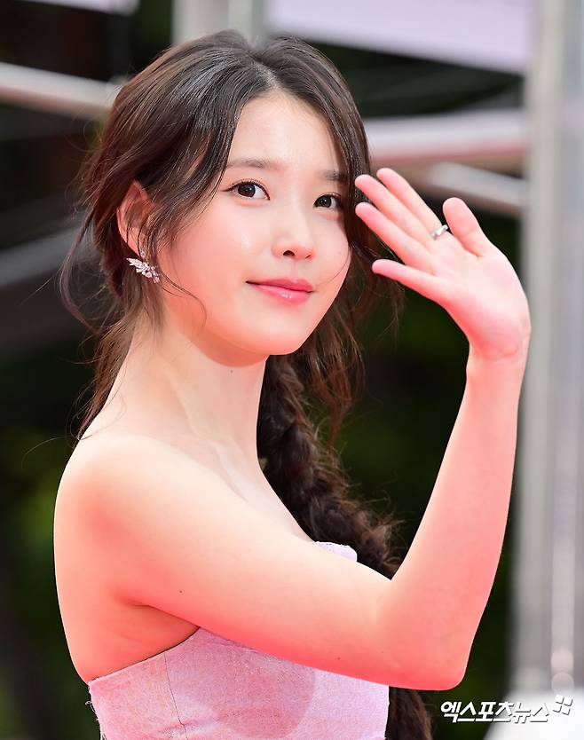 가수 겸 배우 아이유.