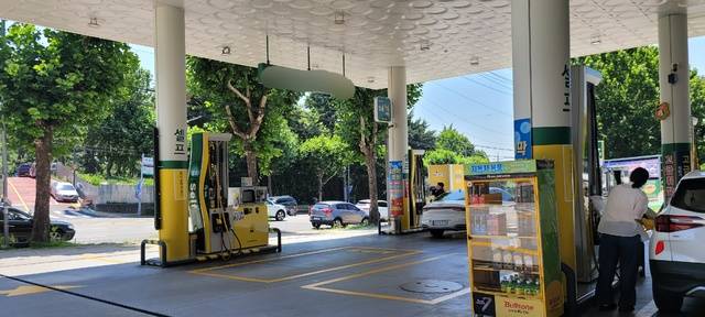 지난주 전국 주유소 기름값이 2주 연속 상승했다. 이에 따라 대구와 경북지역의 기름값도 상승 곡선을 그렸다. 대구일보DB