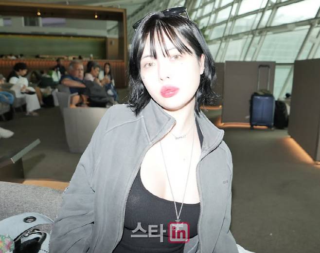 현아가 1일 게재한 공항 사진(사진=SNS)