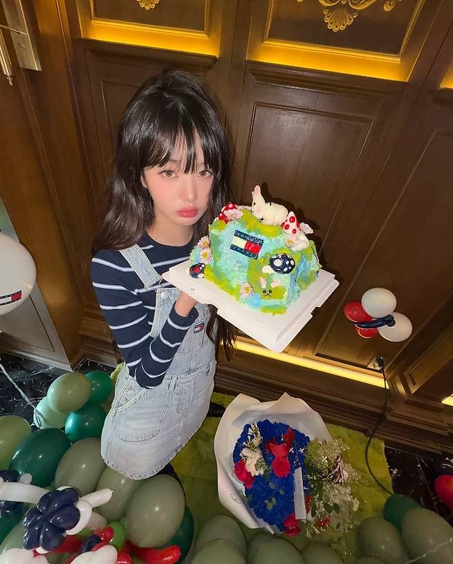 사진ㅣ장원영 SNS