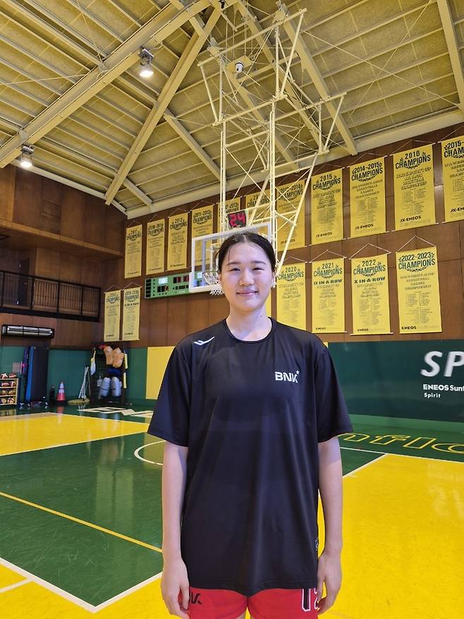 BNK 썸의 키플레이어 센터 박성진. 사진 | WKBL