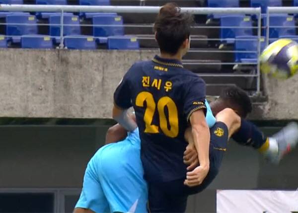 진시우 대구전 퇴장 장면. 중계화면