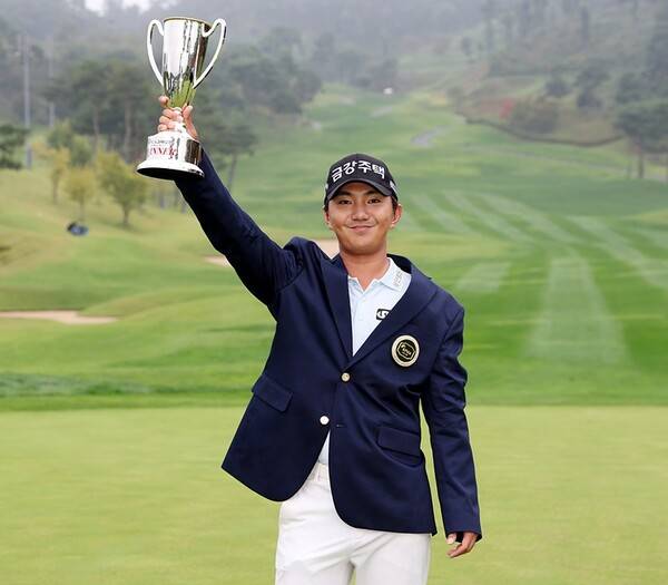 2025년 한국프로골프(KPGA) 투어 신설 대회인 KPGA 경북오픈 우승을 차지한 옥태훈 프로. 사진제공=KPGA (사진을 무단으로 사용하지 마십시오.)