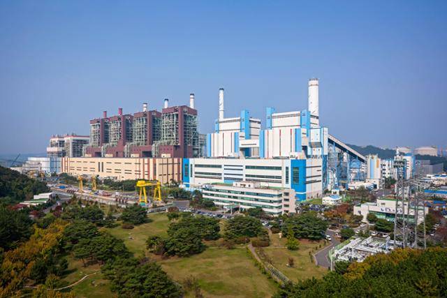 충남 보령에 위치한 한국중부발전의 보령발전본부 전경. 중부발전 제공