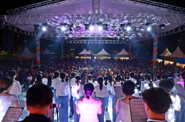 ▲ 태백시문화재단이 주최·관한 ‘제44회 태백제’가 지난 2일부터 3일까지 2일간 황지연못 일원에서 열려 지역문화 계승을 위한 산신제·단군제 제례와 다양한 시민 참여 프로그램이 펼쳐졌다.