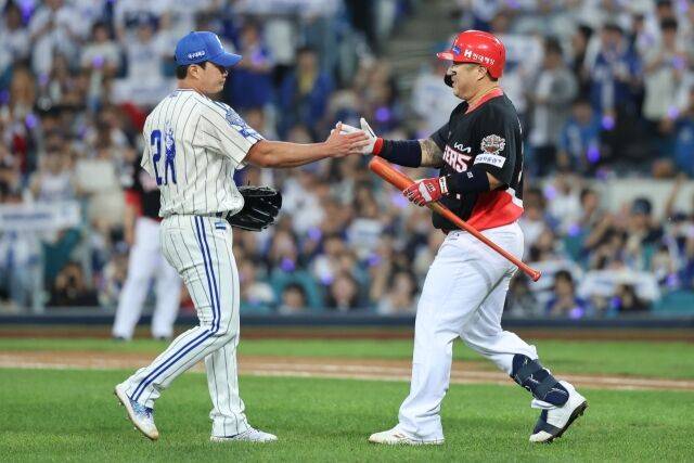 오승환과 최형우/KIA 타이거즈