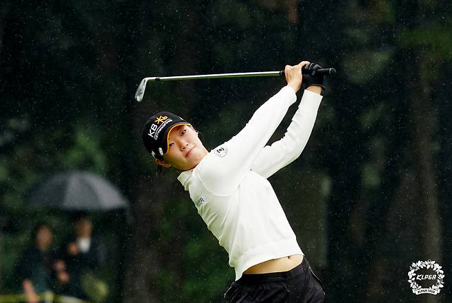 2년 만에 타이틀 탈환에 도전하는 방신실. [사진=KLPGA]
