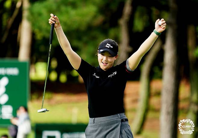 [서울=뉴시스] 김민솔, 한국여자프로골프(KLPGA) 투어 동부건설·한국토지신탁 챔피언십 우승. (사진=KLPGA 제공) *재판매 및 DB 금지
