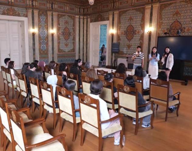 '사장님 귀는 당나귀 귀'(사당귀) '사당귀' 전현무, 이스탄불 '세종학당' 일일 교사 변신…'교원자격증 소지자'의 위엄