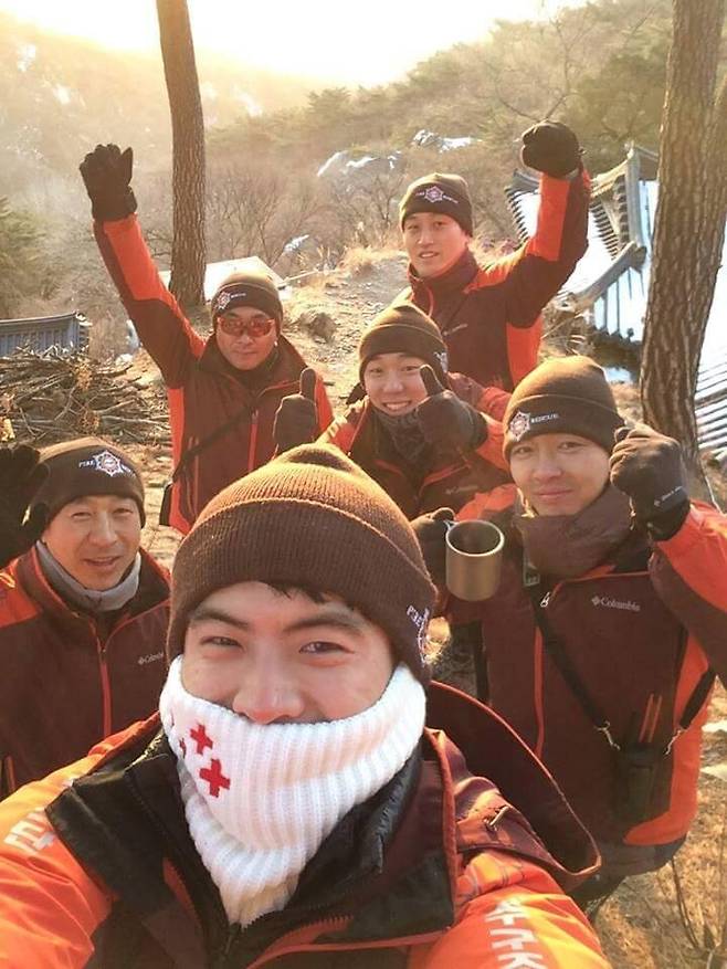 현재 서울 소방본부 9급 공무원 공채시험에 합격해 발령을 기다리는 오영환 전 의원은 자신이 가장 행복했던 순간을 “구조대원으로 현장에 있을 때”라고 했다. 오영환 전 의원 페이스북 갈무리