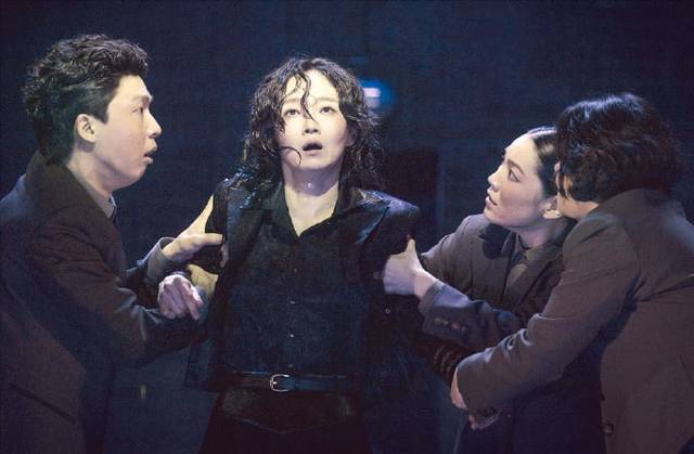 연극 ‘햄릿’. 국립극단 제공