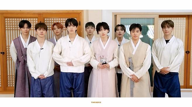 더보이즈. 사진l원헌드레드