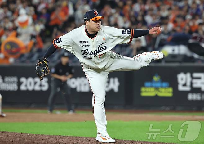한화 이글스 투수 류현진. 2025.9.26/뉴스1 ⓒ News1 김진환 기자