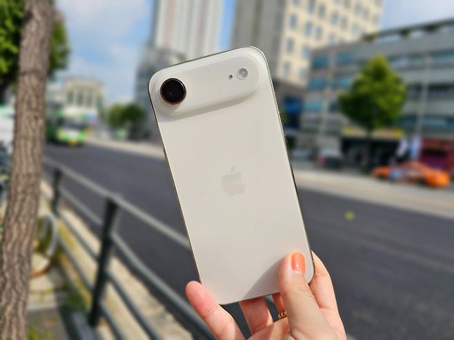 아이폰 에어. /사진=김승한 기자